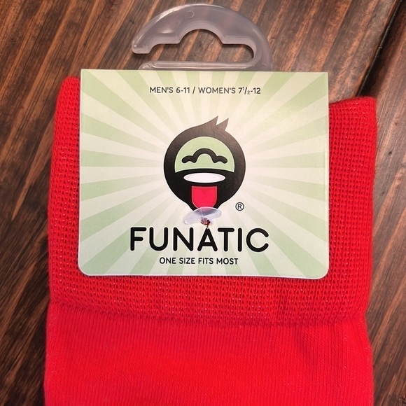 NEW FUNATIC BRAND UNISEX ADULT TRUMP Socks 'KEEP AMERICA GREAT' - Picture 3 of 7